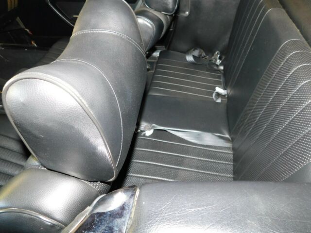 Mercedes-Benz SL-Class 1977 image number 39