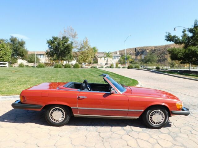 Mercedes-Benz SL-Class 1977 image number 6
