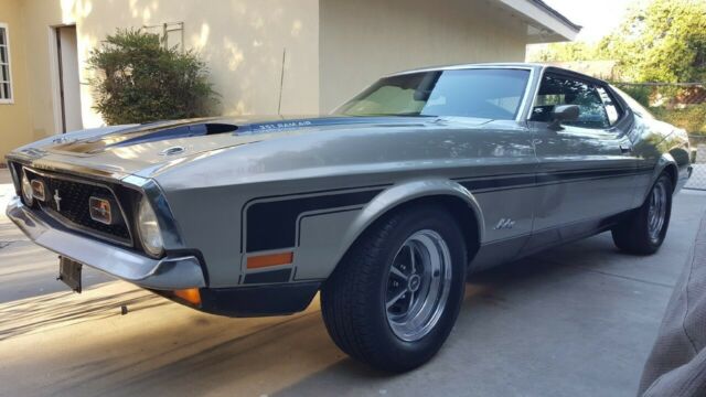 Ford Mustang 1971 image number 21