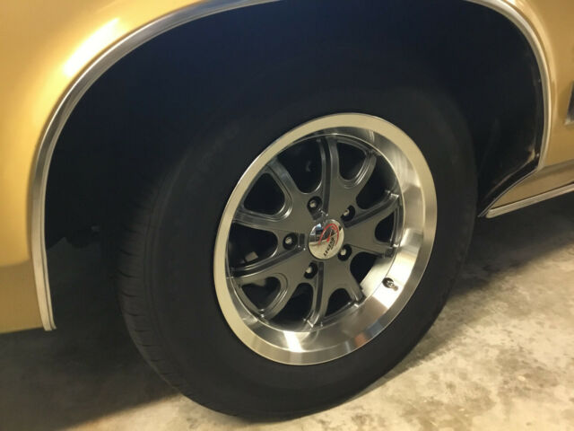 Oldsmobile Cutlass 1973 image number 7