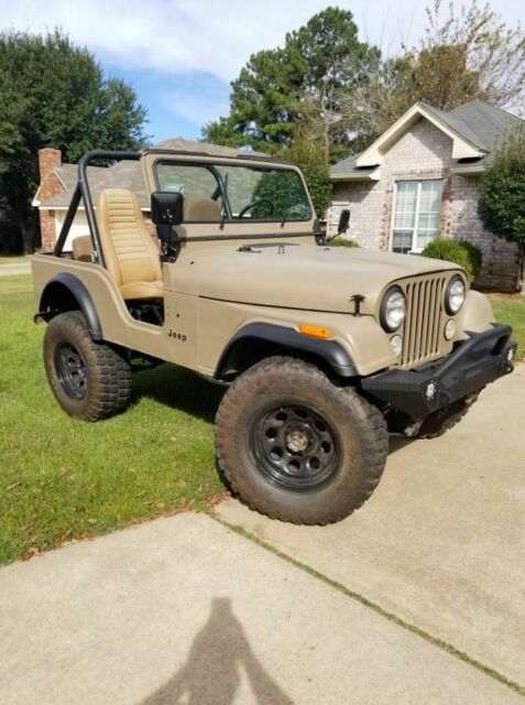 Jeep CJ 1972 image number 0
