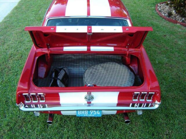 Ford Mustang 1967 image number 13
