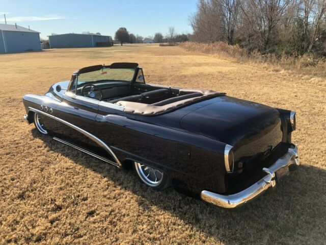 Buick Special 1953 image number 23