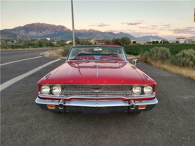 Ford Galaxie 1963 image number 28