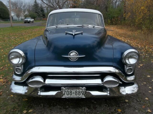 Oldsmobile Rocket Eighty-Eight 1953 image number 18