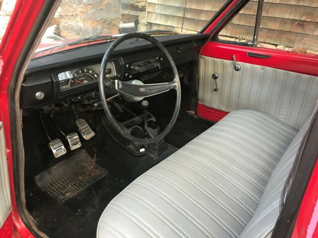 Datsun Pickup 1970 image number 7