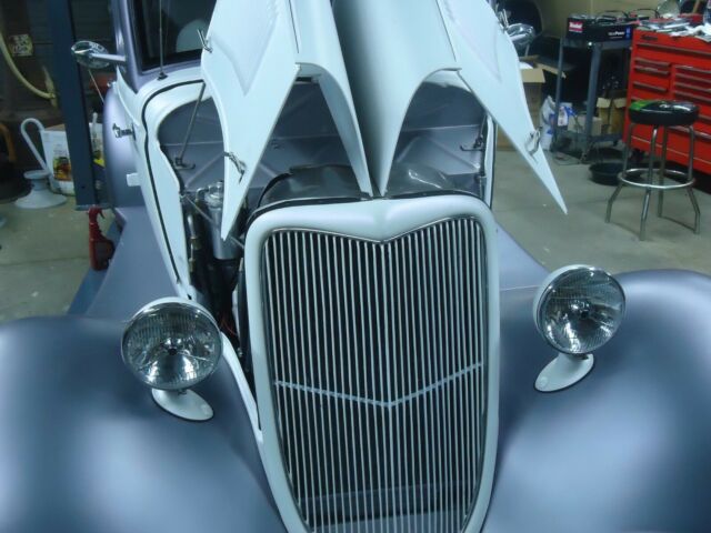 Ford 4 door 1934 image number 12