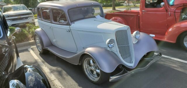 Ford 4 door 1934 image number 14