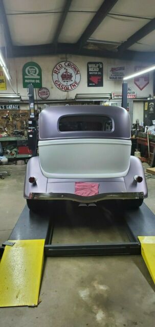 Ford 4 door 1934 image number 2