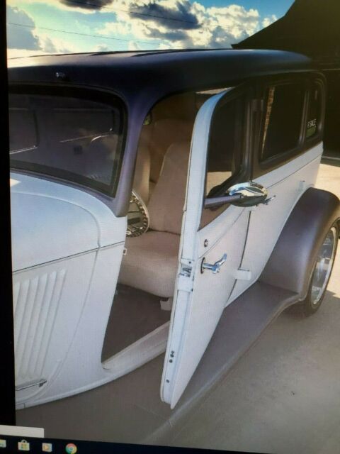Ford 4 door 1934 image number 31