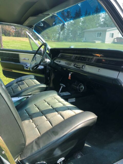 Oldsmobile Ninety-Eight 1964 image number 32