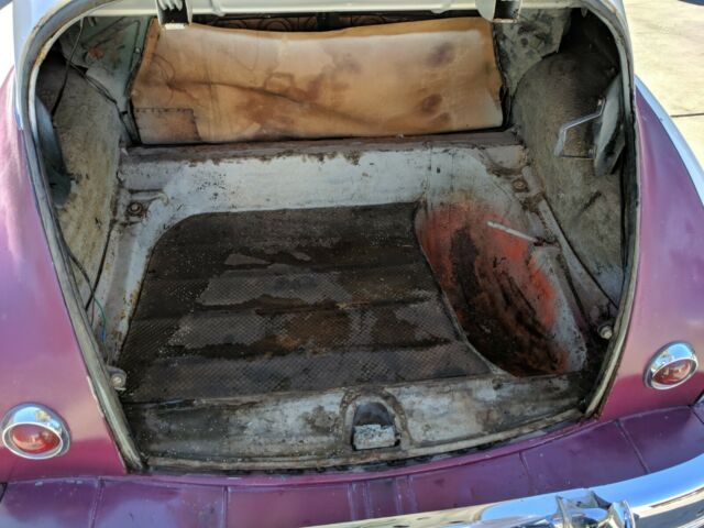 Pontiac Torpedo 1948 image number 14