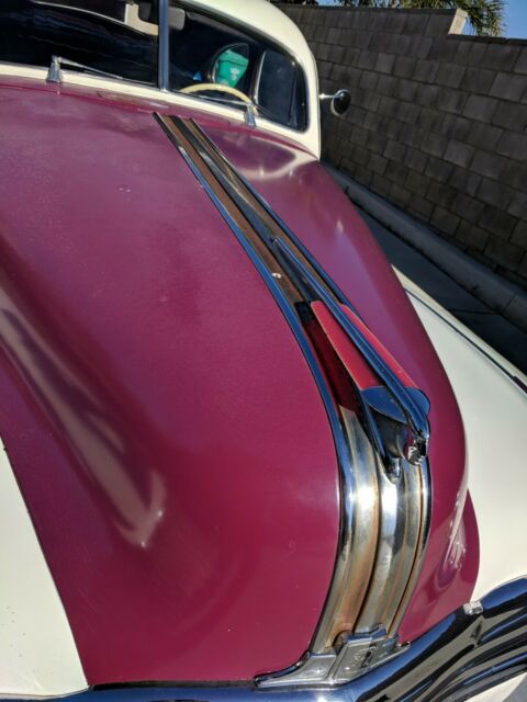 Pontiac Torpedo 1948 image number 9