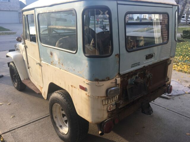 Toyota Land Cruiser 1973 image number 6