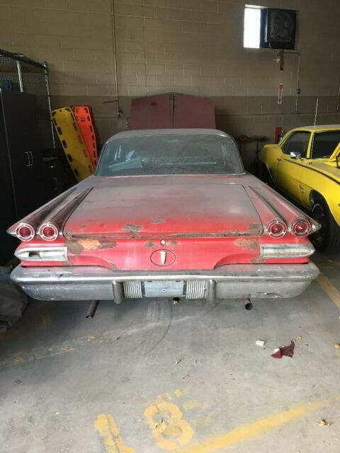 Pontiac Bonneville 1960 image number 2