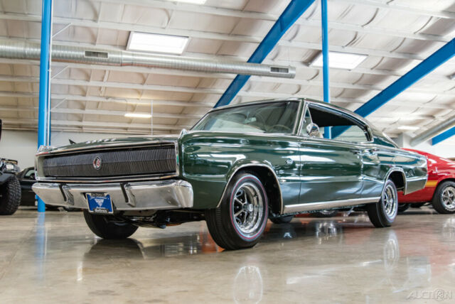 Dodge Charger 1967 image number 2