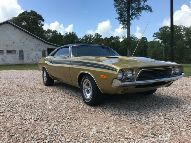 Dodge Challenger 1972 image number 1