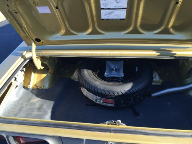 Dodge Challenger 1972 image number 22