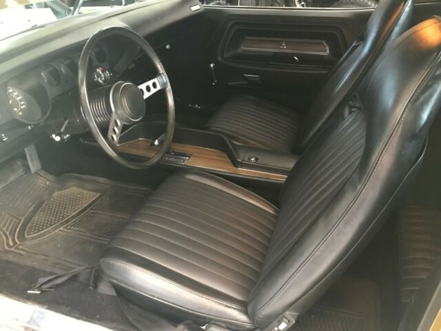 Dodge Challenger 1972 image number 32