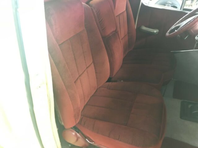 Hudson Super Six 1946 image number 15