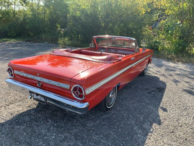 Ford Falcon 1965 image number 29
