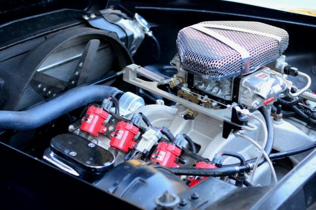 Chevrolet Corvette 1976 image number 12