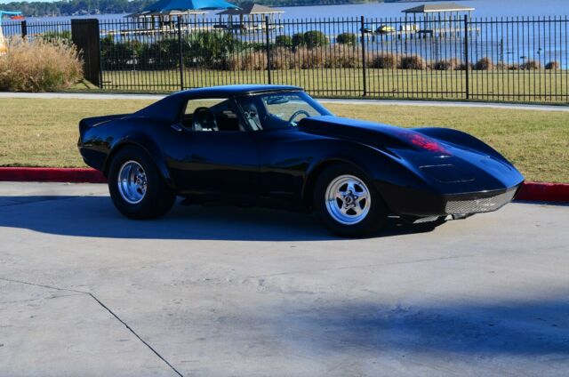 Chevrolet Corvette 1976 image number 22