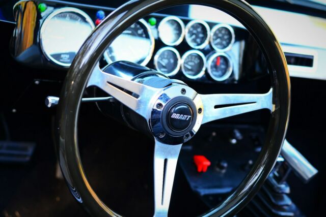 Chevrolet Corvette 1976 image number 24