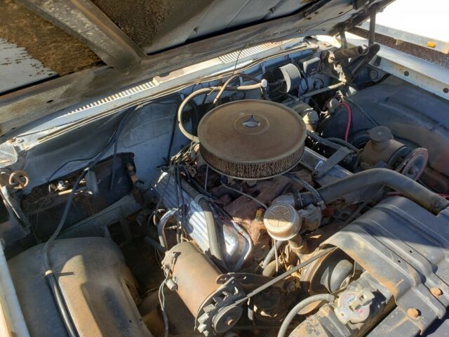 Oldsmobile Starfire 1961 image number 8
