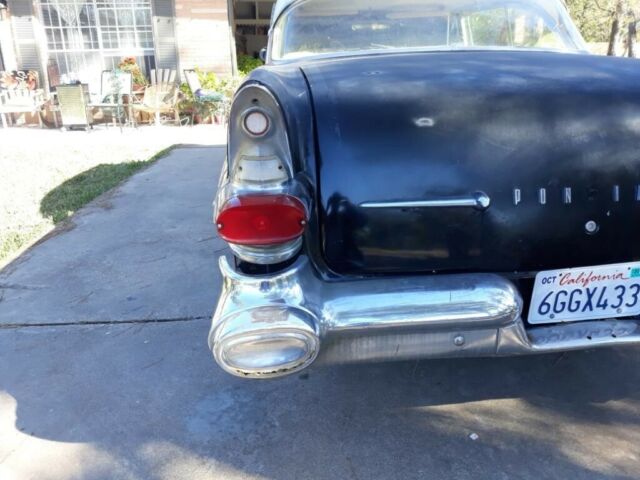 Pontiac Star Chief 1957 image number 29