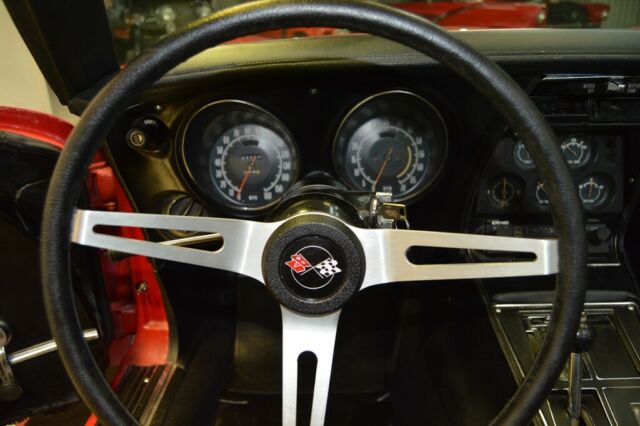 Chevrolet Corvette 1972 image number 14
