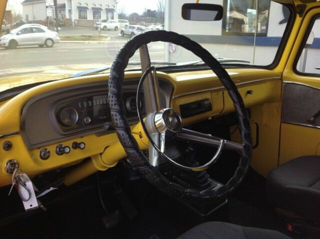 Ford F-100 1965 image number 3