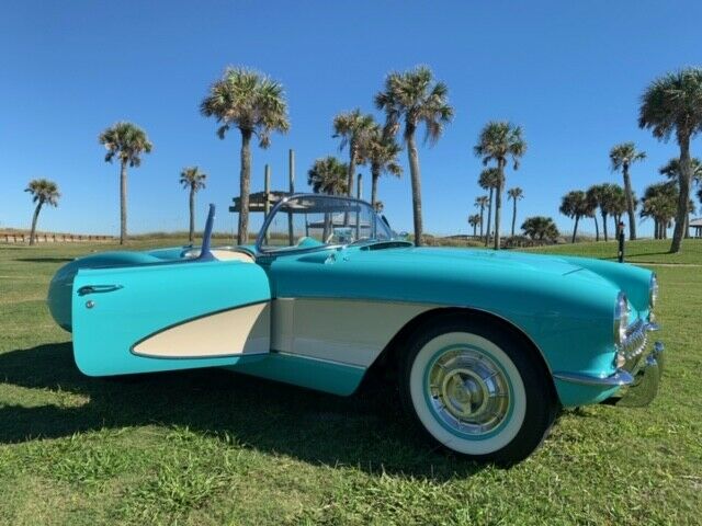 Chevrolet Corvette 1957 image number 13