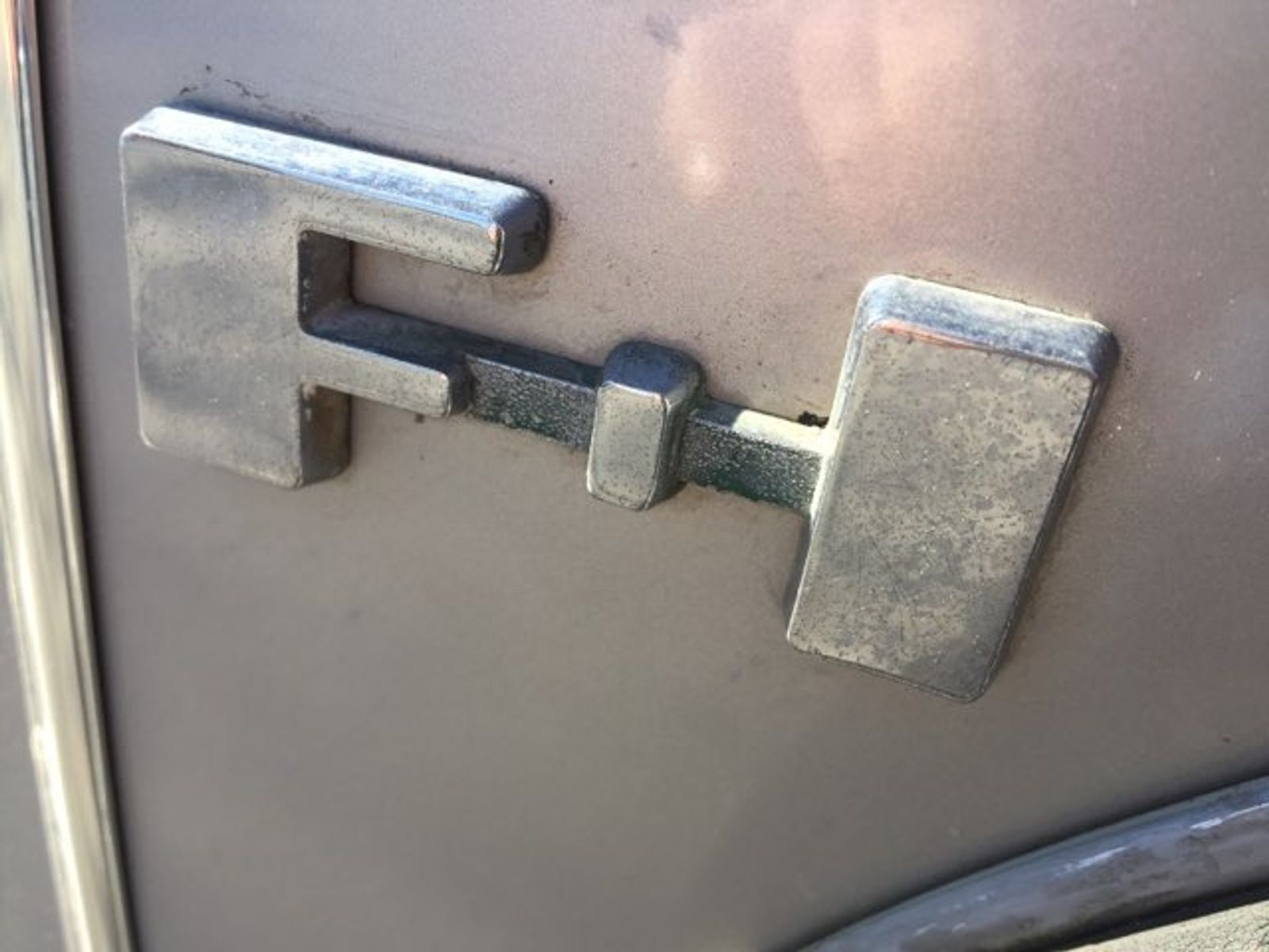 Ford F-100 1949 image number 6