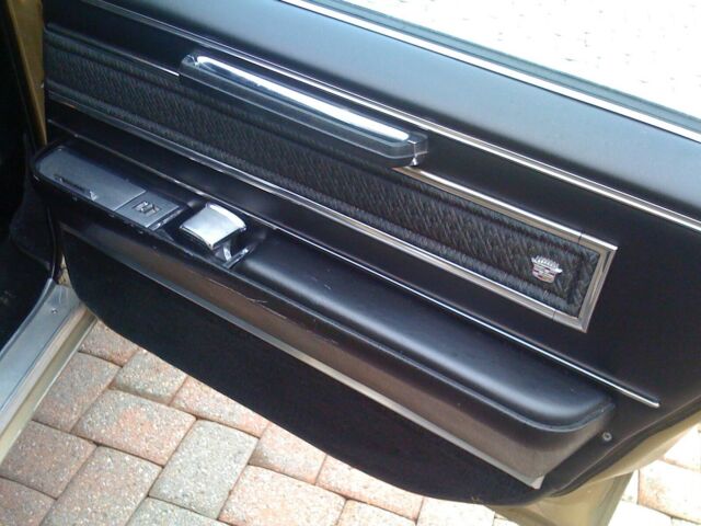 Cadillac DeVille 1966 image number 15