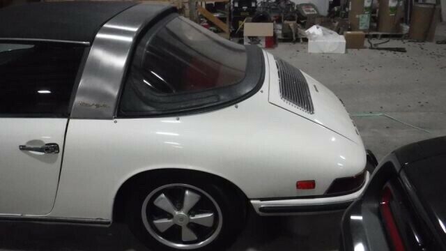 Porsche 911 1968 image number 17