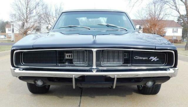Dodge Charger 1969 image number 2