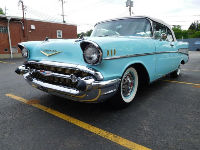 Chevrolet Bel Air/150/210 1957 image number 26