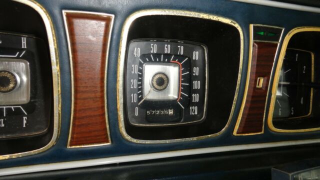 Lincoln Continental 1969 image number 20