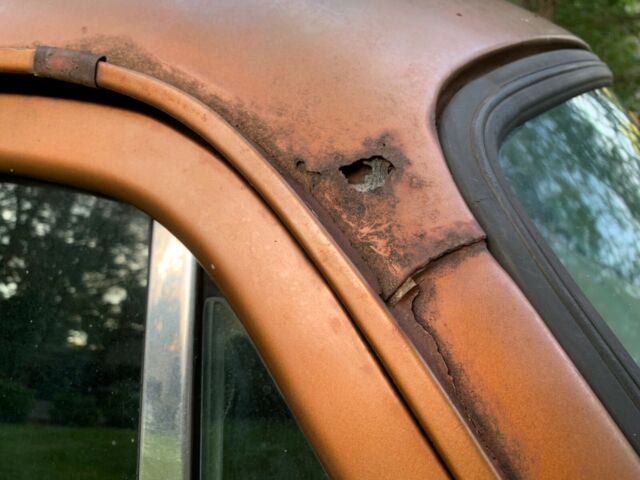 Dodge B200 Van 1977 image number 25