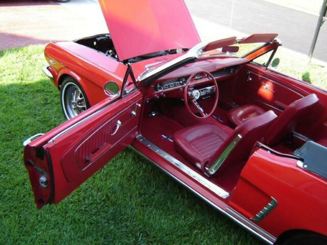 Ford Mustang 1965 image number 29