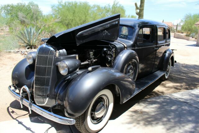 Buick Series 90 1936 image number 35