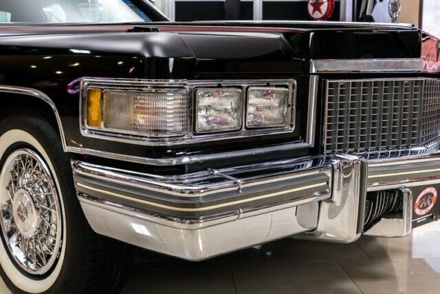 Cadillac DeVille 1975 image number 18