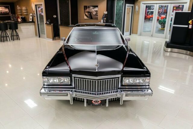 Cadillac DeVille 1975 image number 29