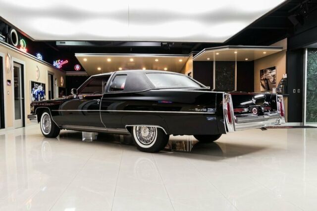 Cadillac DeVille 1975 image number 37