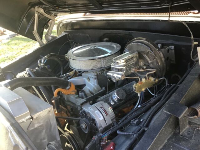 Chevrolet Suburban 1960 image number 20