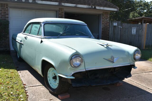 Lincoln Capri 1954 image number 0