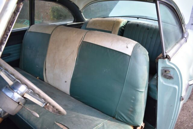 Lincoln Capri 1954 image number 2