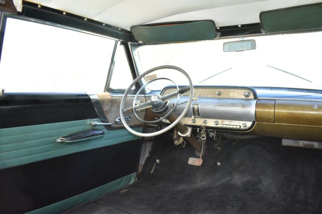 Lincoln Capri 1954 image number 24