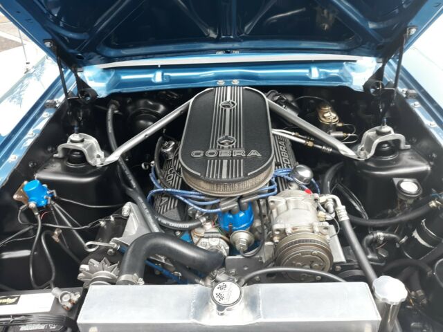 Ford Fairlane 1964 image number 2